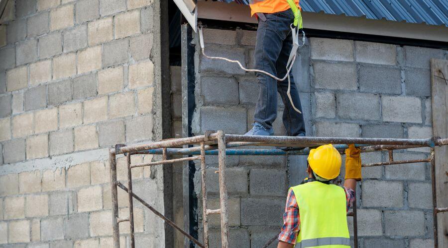 Expert Emergency Roof Repairs services in Alverda, PA